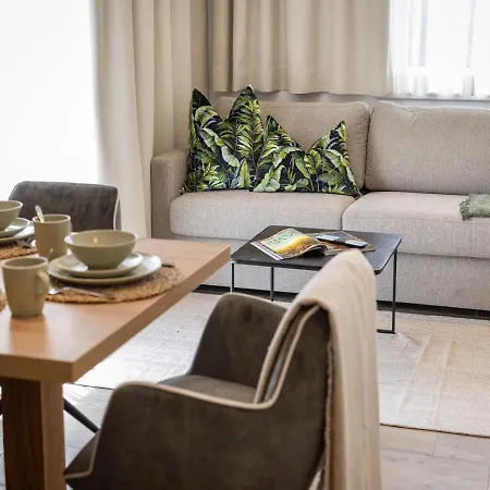 아파트 Lenni's Apartments-3 By Interhome *